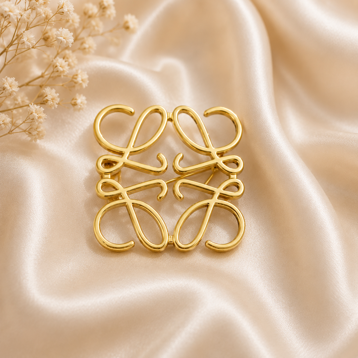 Loewe brooch