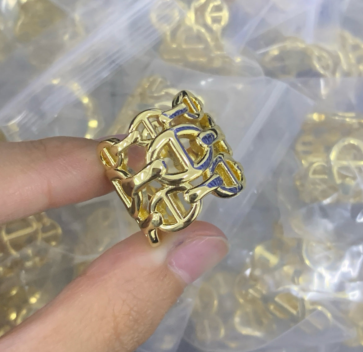 Hermes ring