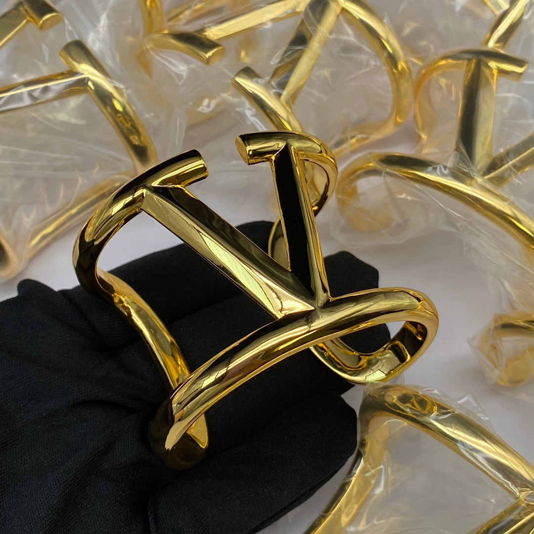 Valentino bangle