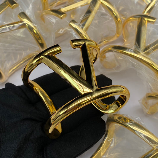 Valentino bangle