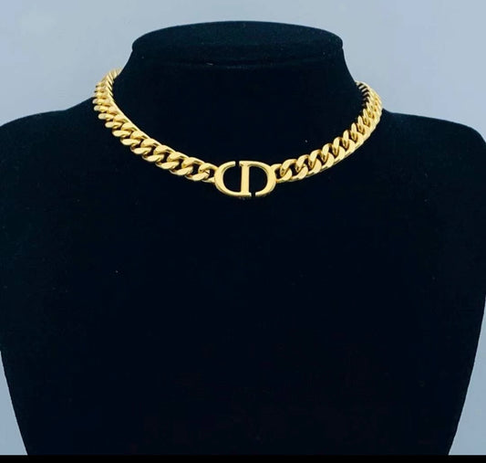 Dior necklace