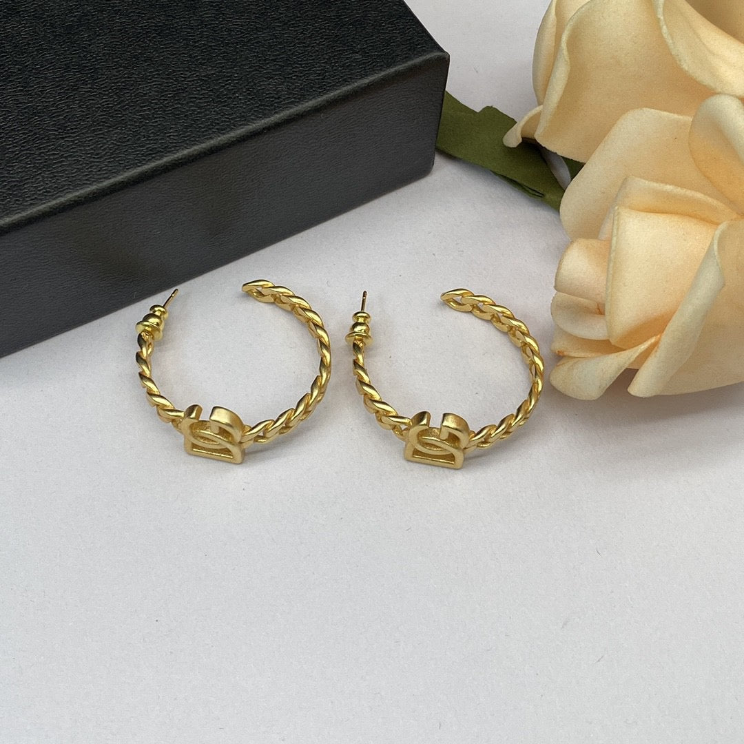 D&G earrings